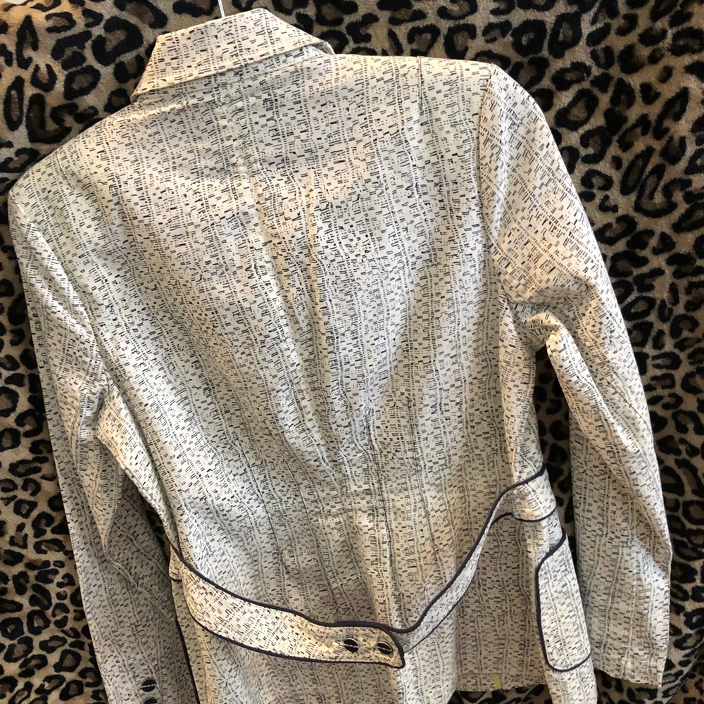 Jacket - Picture 5 of 5